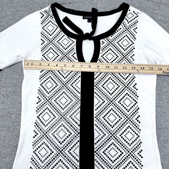 Leo Guy Womens Top SZ S Knit White Black Embellishments Short Sleeve Sweater - Picture 9 of 14